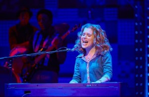 cassidy-janson-carole-king-in-beautiful-the-carole-king-musical-photo-credit-brinkhoff-moegenburg-700x455_zpseszhpwcf