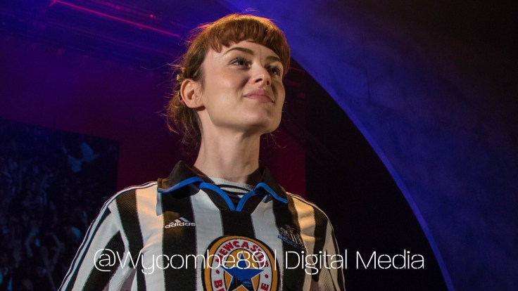 CF16B229-4229-43D0-975B-C77A6CE071E4